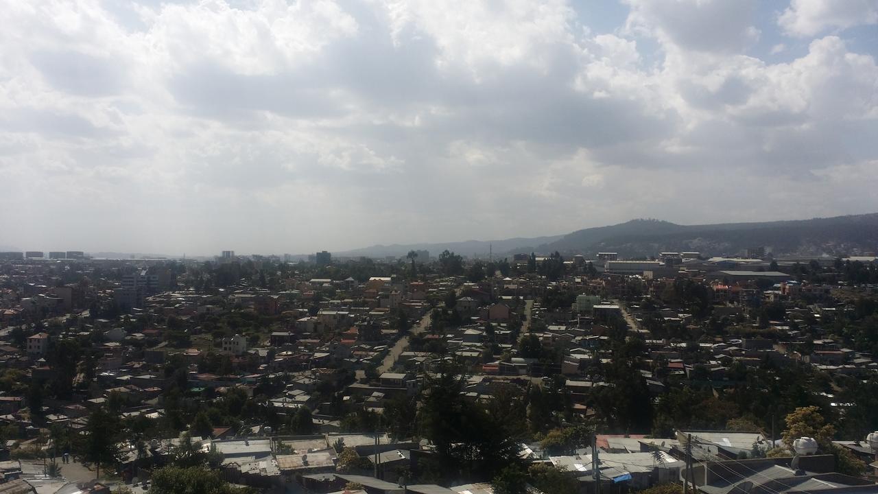 Afro Addis Hotel Apartment Bagian luar foto