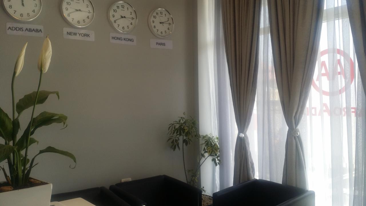Afro Addis Hotel Apartment Bagian luar foto