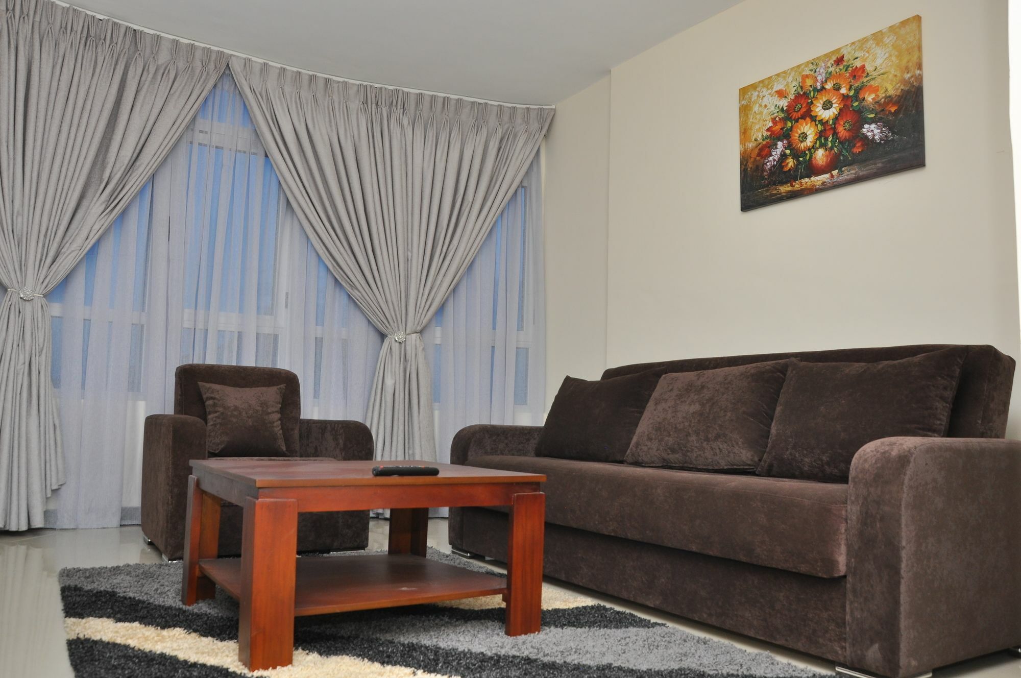 Afro Addis Hotel Apartment Bagian luar foto